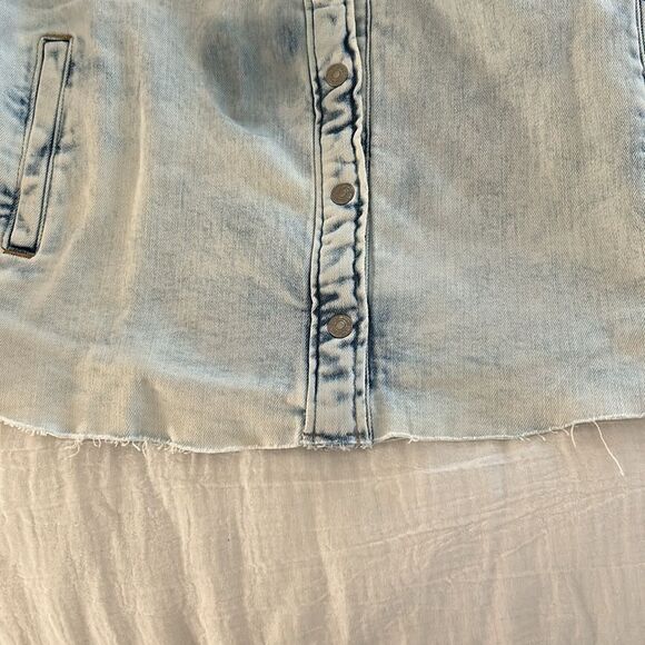 Silver Jeans Co. Women's Denim Jacket (Shacket), Medium, Washed Blue, NWT - Picture 8 of 12